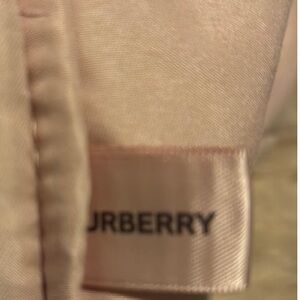 Burberry Pink Tote Bag canvas.
Condition: New with tags and still in the package